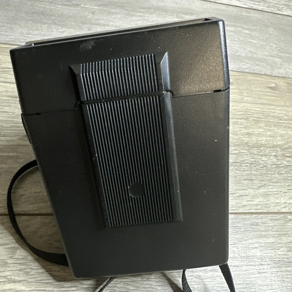 Polaroid‎ Sun 600 LMS Instant Film Camera Light Management System VIntage